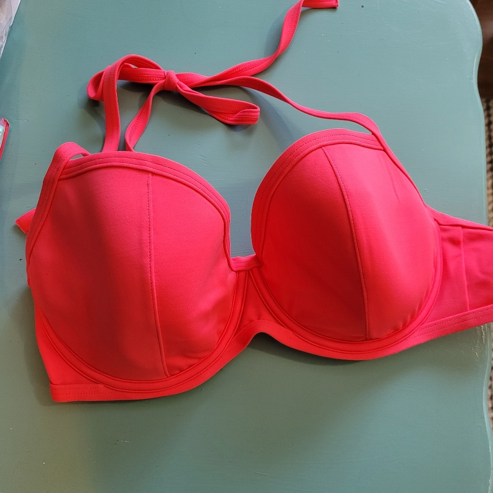 34DD Victoria's Secret Swim Top